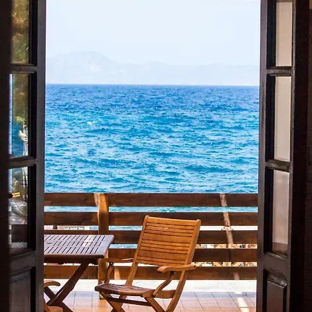 Nisyros White Wave *