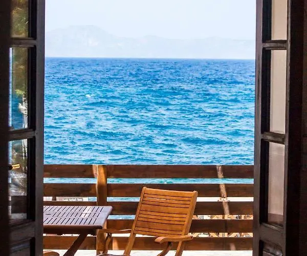 Nisyros White Wave *